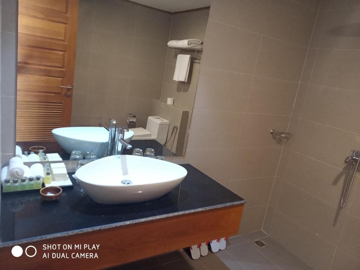 Ngapali Win Hotel Luaran gambar