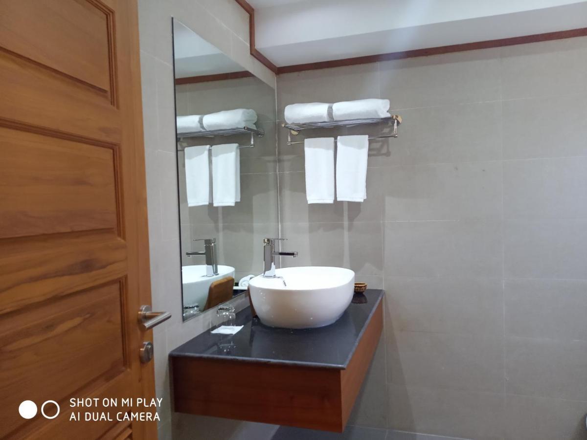 Ngapali Win Hotel Luaran gambar