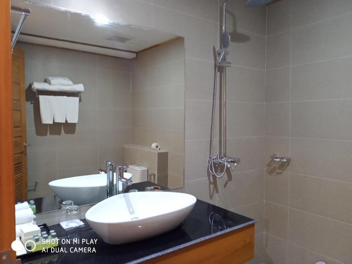 Ngapali Win Hotel Luaran gambar
